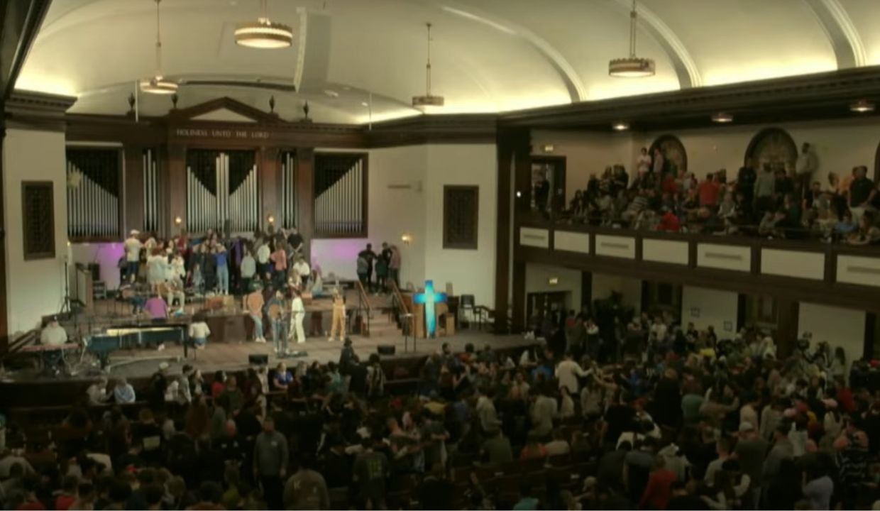 Asbury University Revival ‘Officially’ Ends After 16 Days with Awesome News